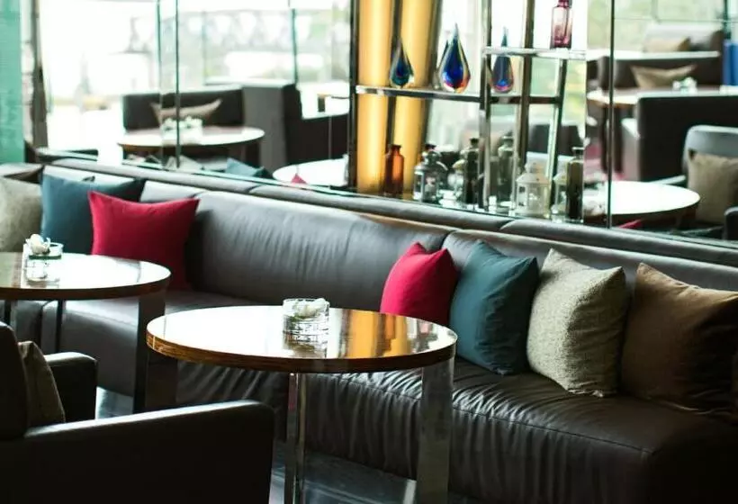 هتل Hong Kong Skycity Marriott