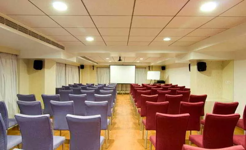 Hotelli Iris The Business