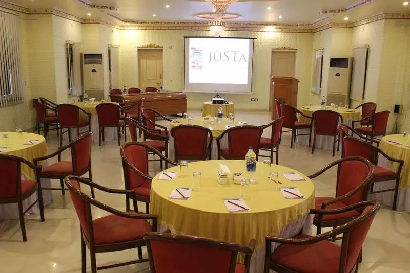 酒店 Jüsta Rajputana Resort & Convention Centre, Udaipur