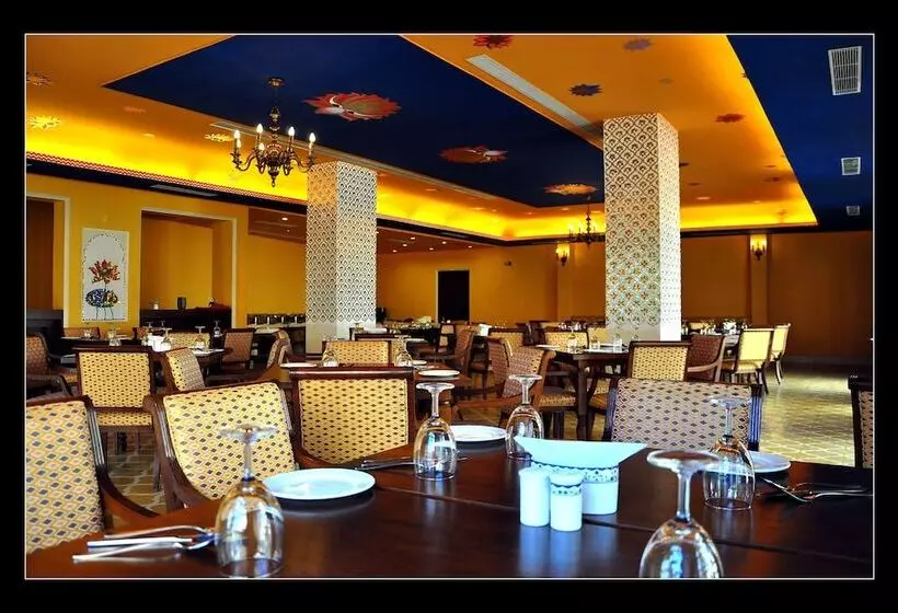 酒店 Jüsta Rajputana Resort & Convention Centre, Udaipur