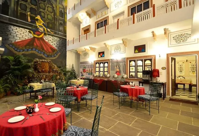 فندق Mahal  Khandela