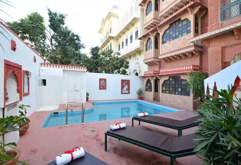 فندق Mahal  Khandela