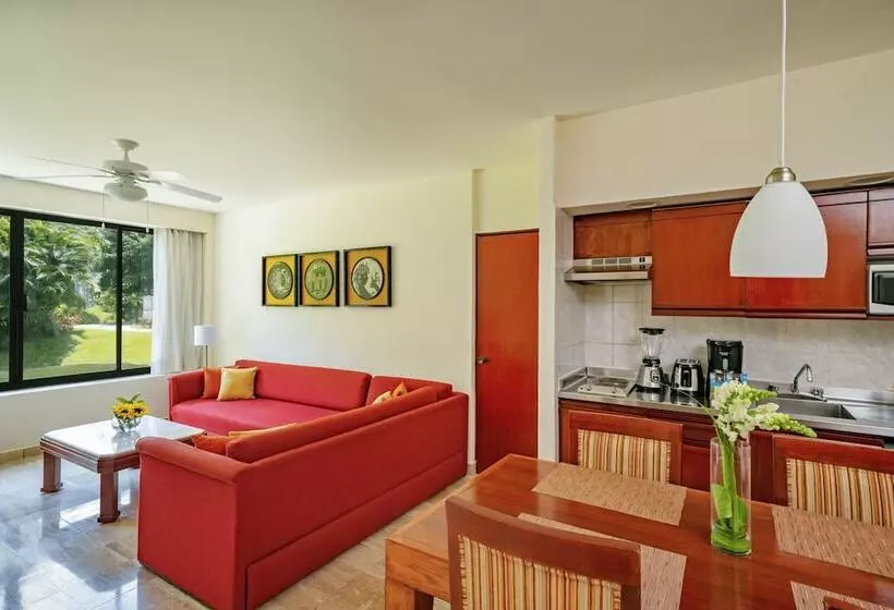 Отель Ocean Breeze Acapulco