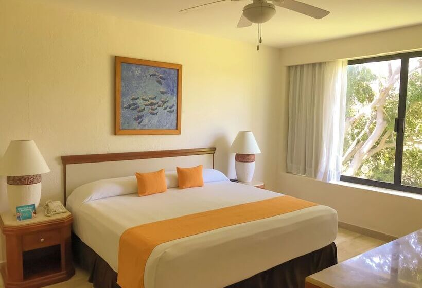 Отель Ocean Breeze Acapulco