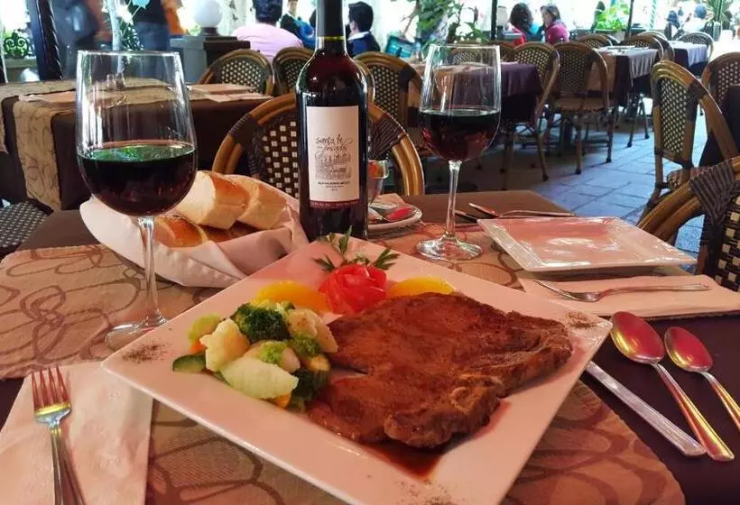 هتل Posada Santa Fe