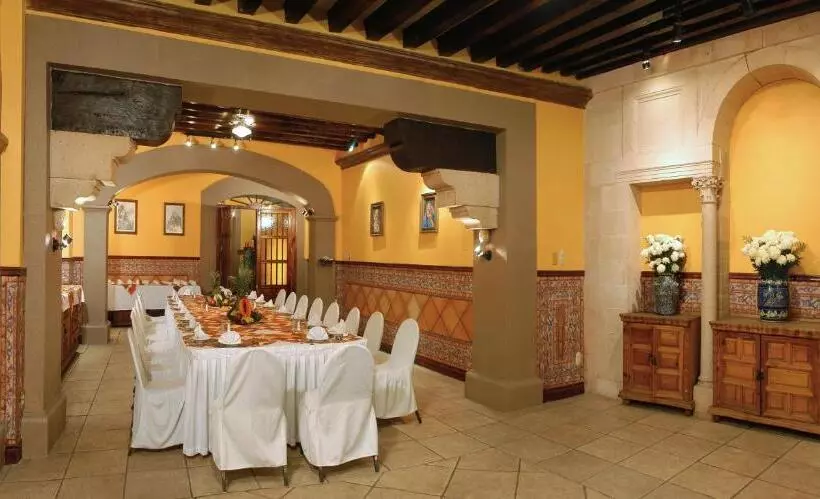 هتل Posada Santa Fe