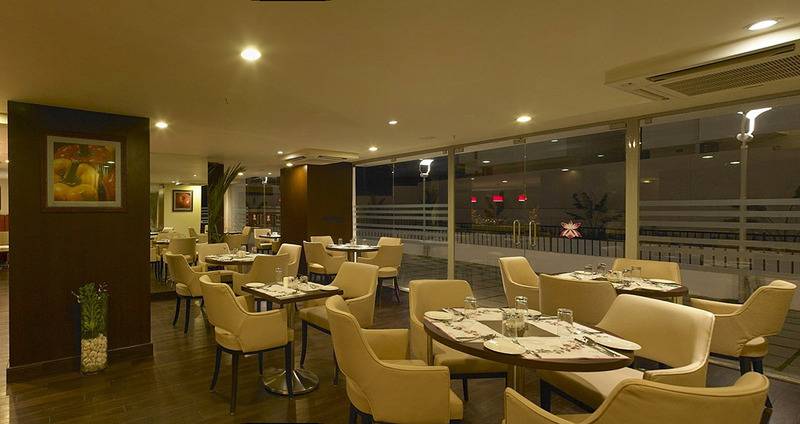 בית מלון כפרי Royal Orchid Suites Whitefield Bangalore