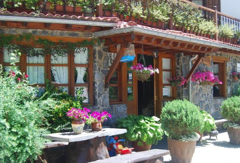 田舎風ホテル Rural El Sestil