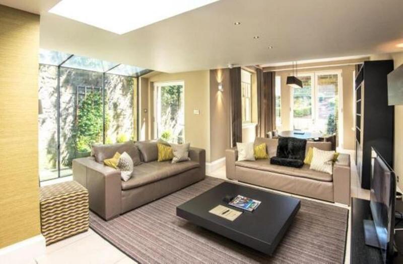 בית מלון כפרי The Chester Residence