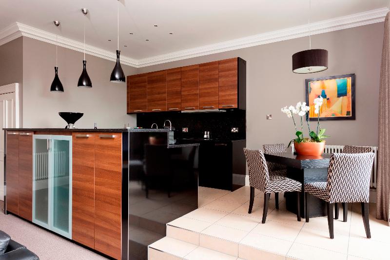 בית מלון כפרי The Chester Residence