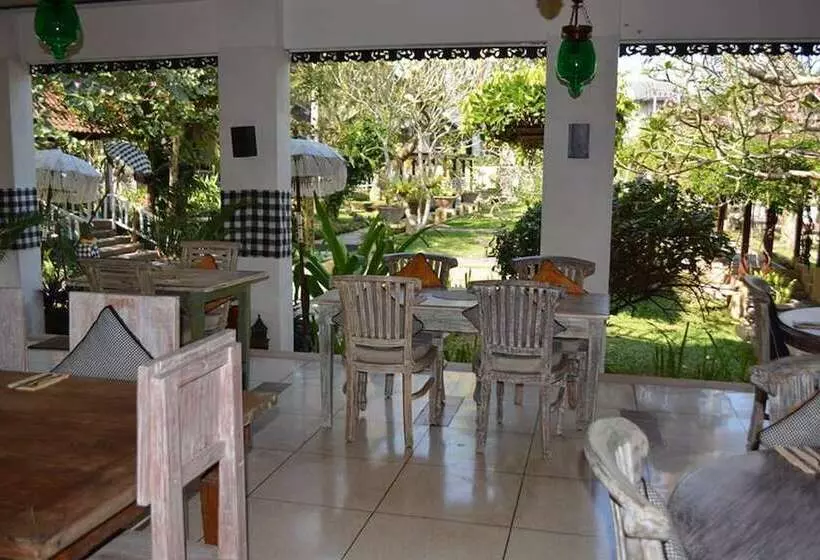 ホテル Ubud Garden Villa