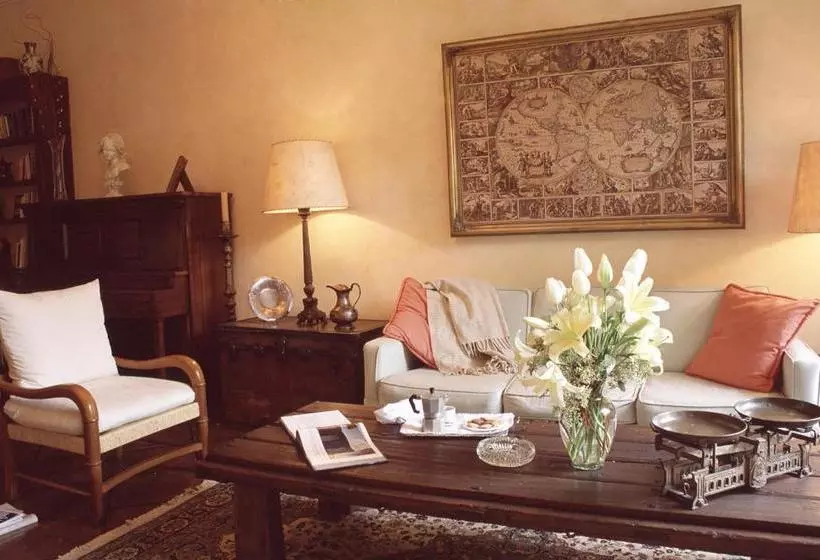 هتل Villa Ganz Boutique