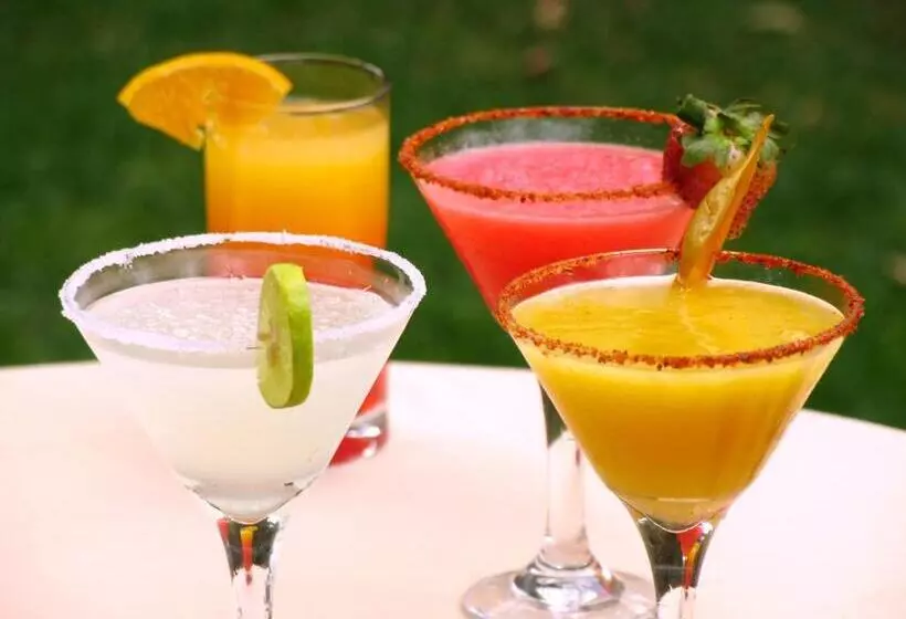 هتل Villa Ganz Boutique