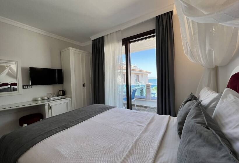 ホテル Cunda Rota Seaside