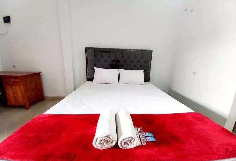 Hotelli Harmony House Syariah Near Alun Alun Pati Mitra Reddoorz