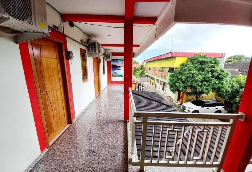 Hotelli Harmony House Syariah Near Alun Alun Pati Mitra Reddoorz