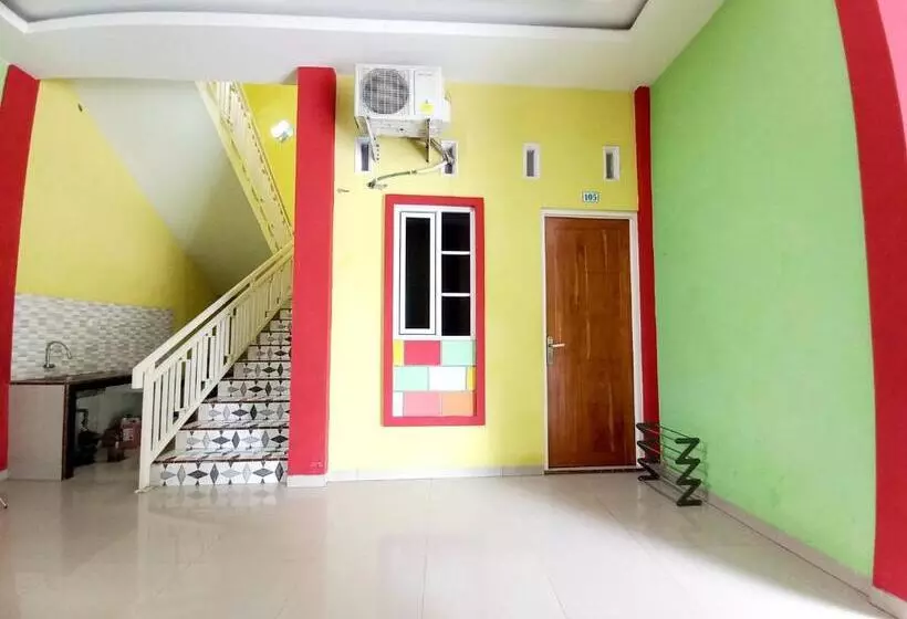 Hotelli Harmony House Syariah Near Alun Alun Pati Mitra Reddoorz
