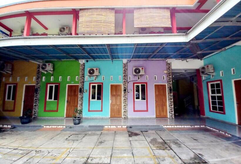 فندق Harmony House Syariah Near Alun Alun Pati Mitra Reddoorz