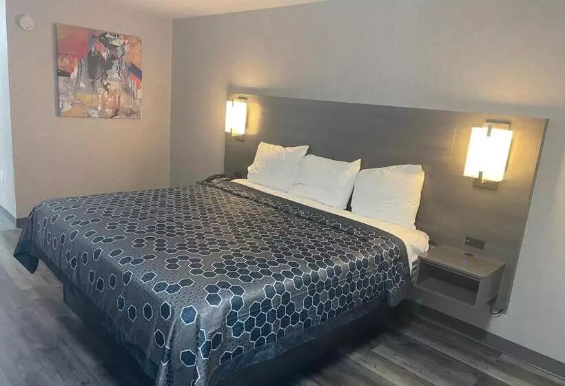 Hotelli The Wayne Inn