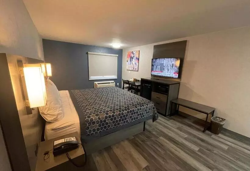 Hotelli The Wayne Inn