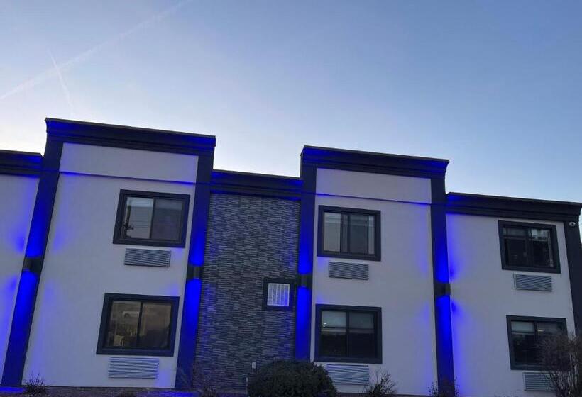 酒店 The Wayne Inn