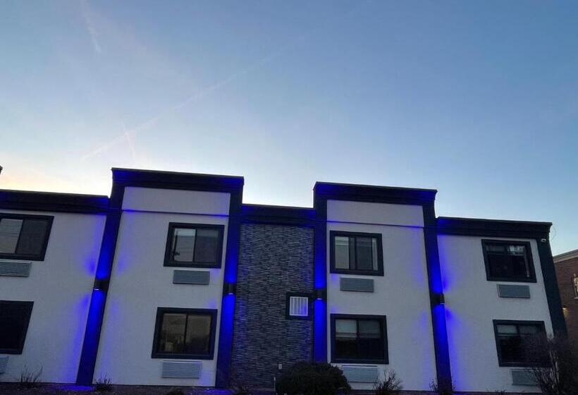 酒店 The Wayne Inn