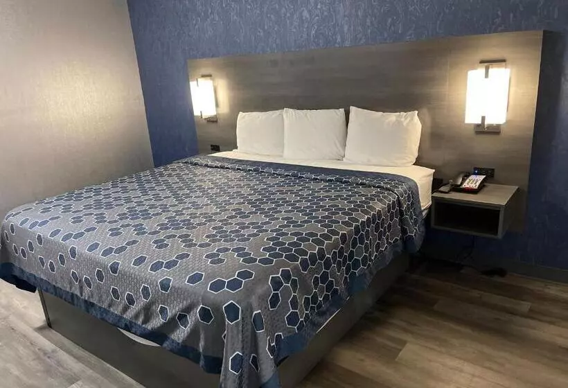 Hotelli The Wayne Inn