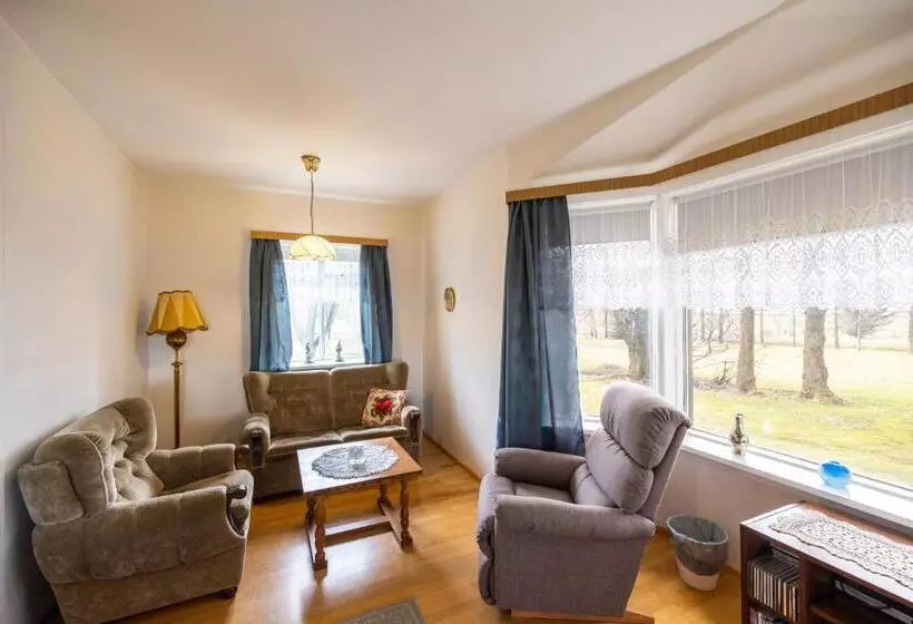پانسیون Heidi Guesthouse
