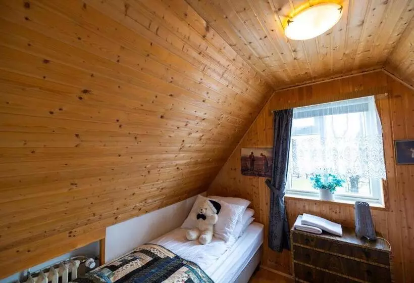 پانسیون Heidi Guesthouse