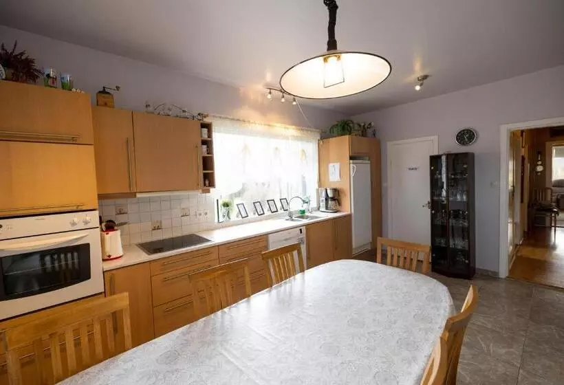 پانسیون Heidi Guesthouse