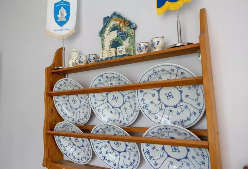 پانسیون Heidi Guesthouse