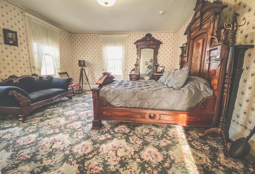 צימר Lizzie Borden House