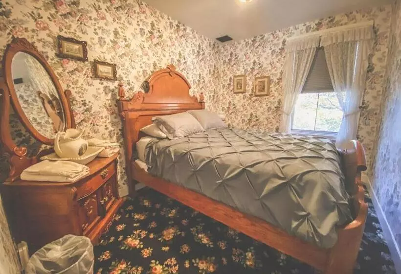 Aamiaismajoitus (B&B) Lizzie Borden House