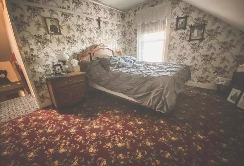 Aamiaismajoitus (B&B) Lizzie Borden House