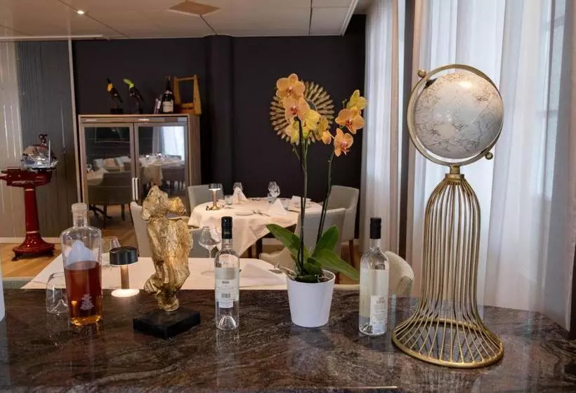 ホテル Boutique Hôtel De L Ecu Vaudois