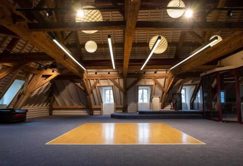 ホテル Boutique Hôtel De L Ecu Vaudois