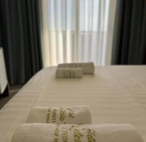 ホテル Qetesia Te Indriti