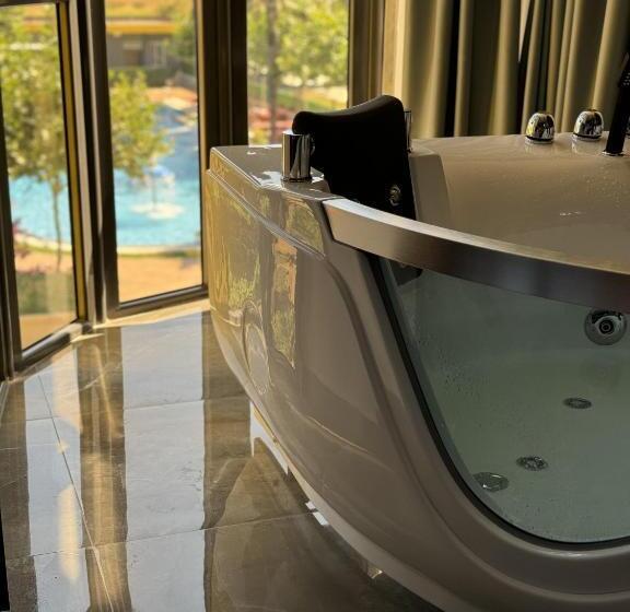 בית מלון כפרי Qetesia Te Indriti