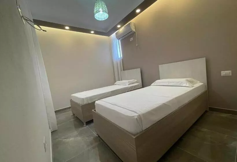 ホテル Qetesia Te Indriti