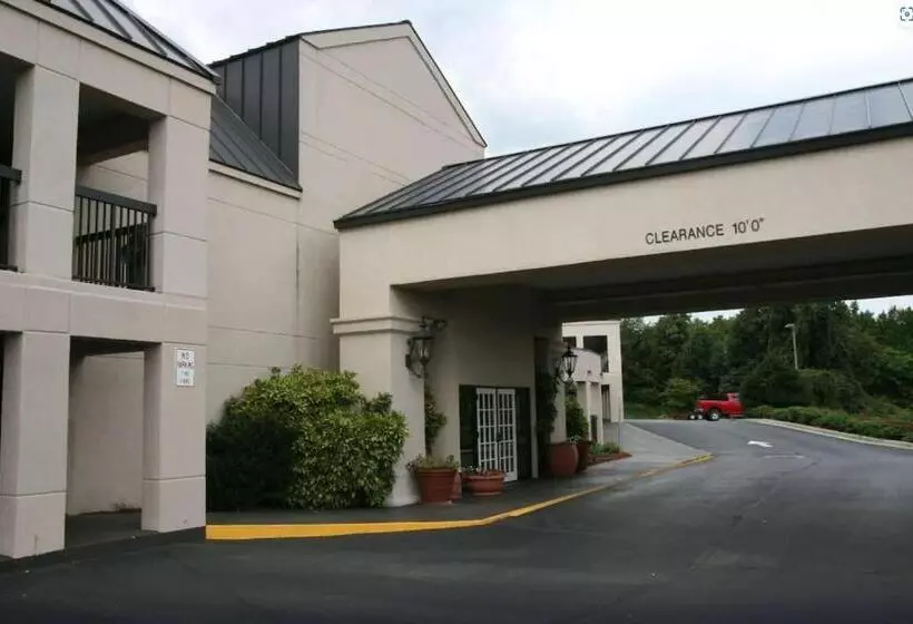 Hotelli Travelodge By Wyndham Roanoke