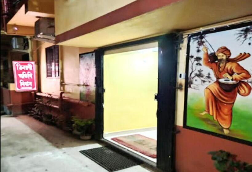 בית מלון כפרי Trinayani Stay   3 Min Walk To Temple