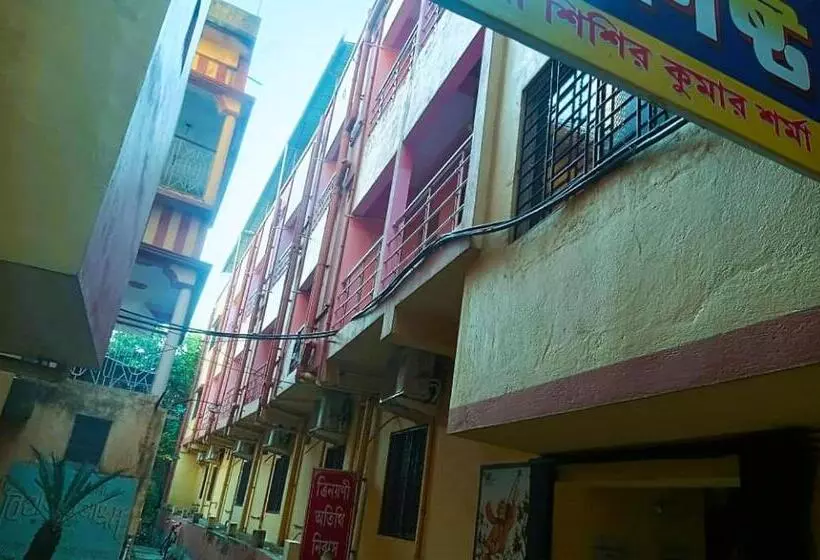 ホテル Trinayani Stay   3 Min Walk To Temple