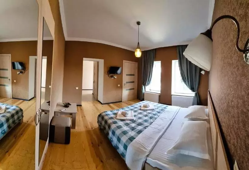 هتل Varga Kvareli