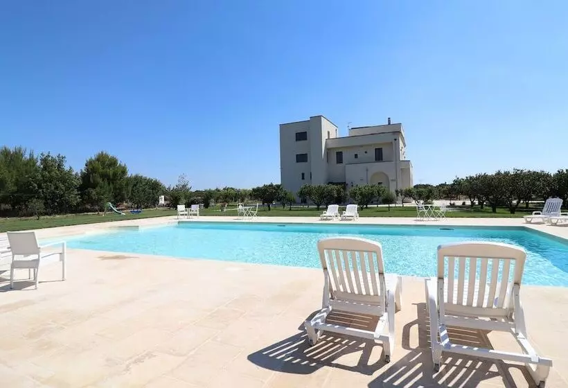 ペンション B B With Swimming Pool Tenuta Agrumi Del Salento Triple Deluxe Citrus Attic