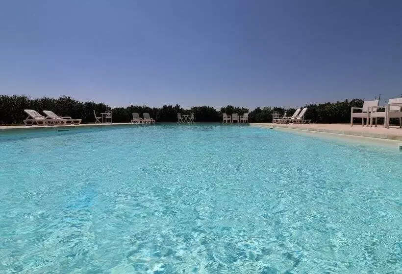 ペンション B B With Swimming Pool Tenuta Agrumi Del Salento Triple Deluxe Citrus Attic