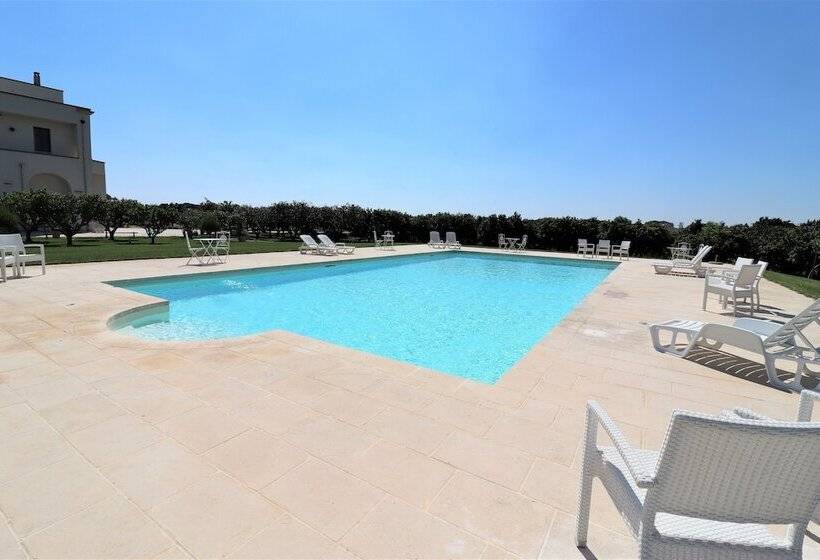 بنسيون B B With Swimming Pool Tenuta Agrumi Del Salento Triple Deluxe Citrus Attic
