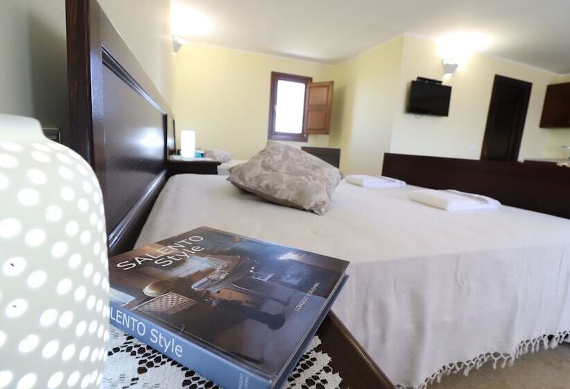 بنسيون B B With Swimming Pool Tenuta Agrumi Del Salento Triple Deluxe Citrus Attic