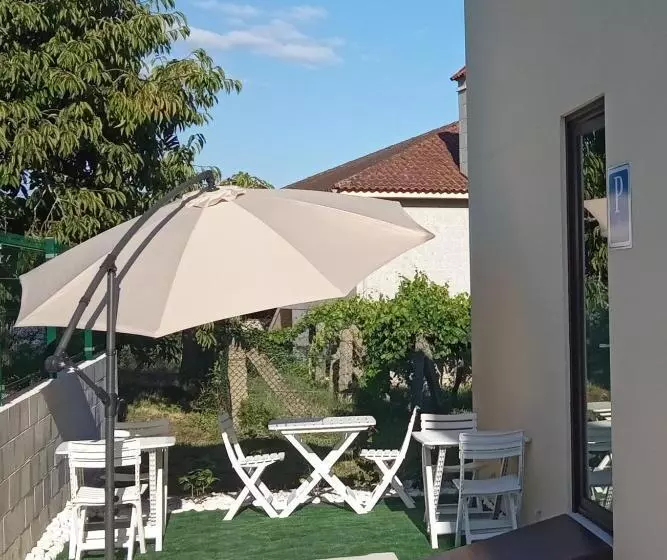 Majatalo Guest House Clarevar