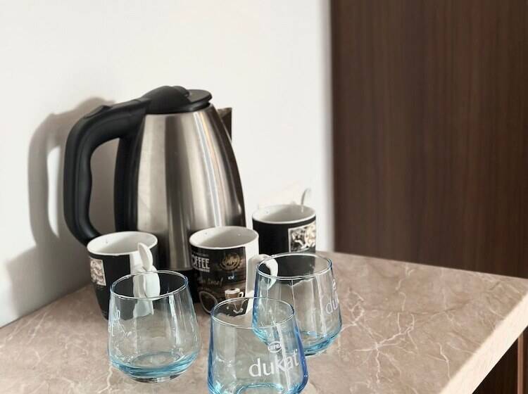 ペンション Guesthouse Shtëpia Ime