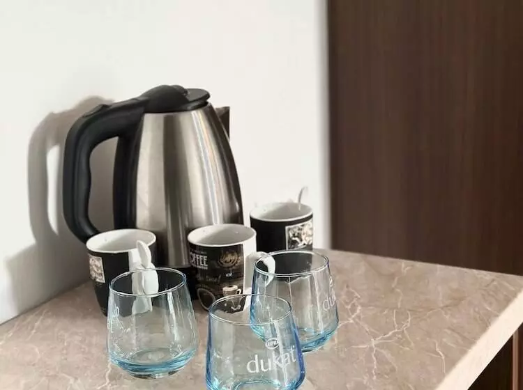 ペンション Guesthouse Shtëpia Ime